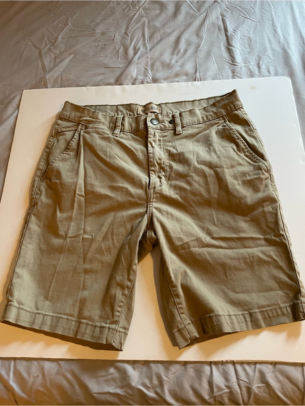Devil Dog Dungarees Men’s stretch Chino short - sz 32 - 9” inseam in Khaki color